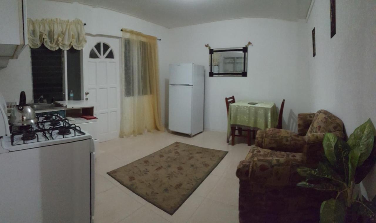 Cynson Villa Holiday Accommodations Christ Church Ngoại thất bức ảnh