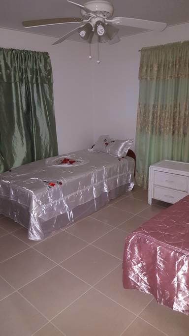 Cynson Villa Holiday Accommodations Christ Church Ngoại thất bức ảnh