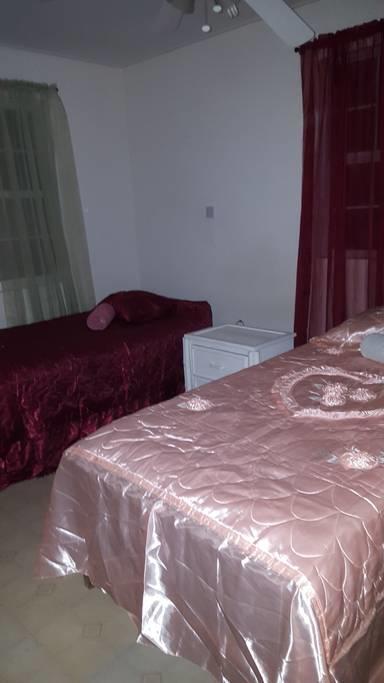 Cynson Villa Holiday Accommodations Christ Church Ngoại thất bức ảnh